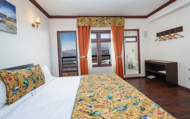 Summit Sherpa Mountain Inn