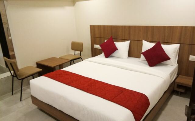 OYO 13857 Hotel Imperial