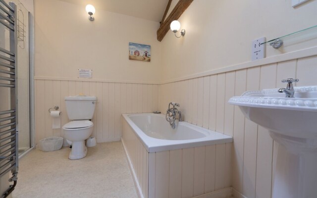 Hulmes Vale House - Sleeps 14 - Peak District