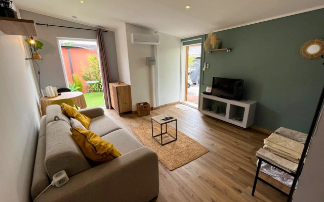 Charmant bungalow climatisé avec jacuzzi