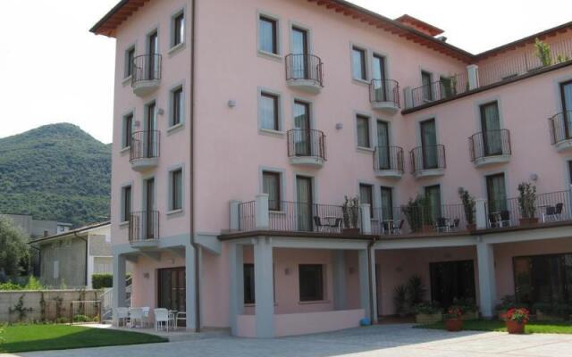 International Hotel Iseo