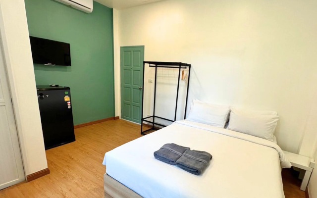 Sleepy Station - Hostel