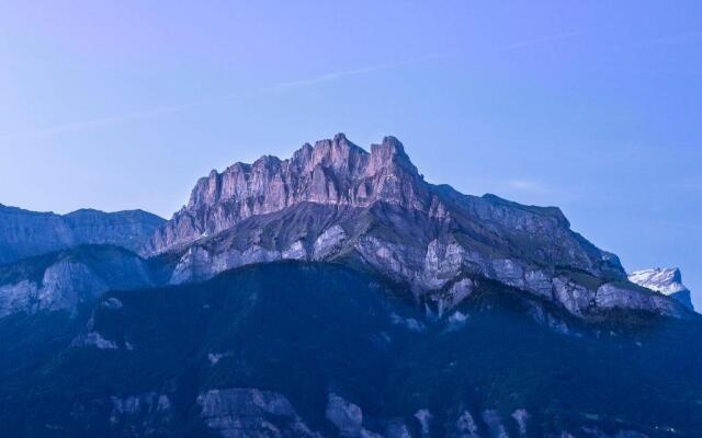 Les Roches Sweet Hotel & Spa