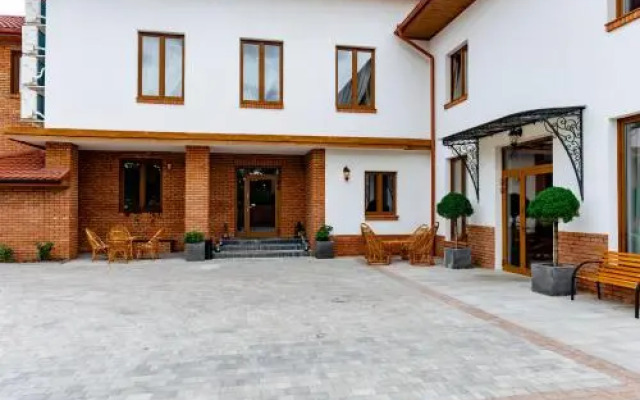 Gosciniec Ceglane Katy