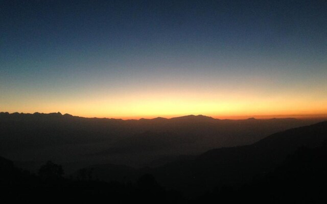 Everest Window View Hotel