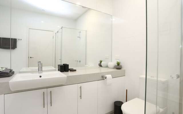 StayCentral Brunswick Penthouse
