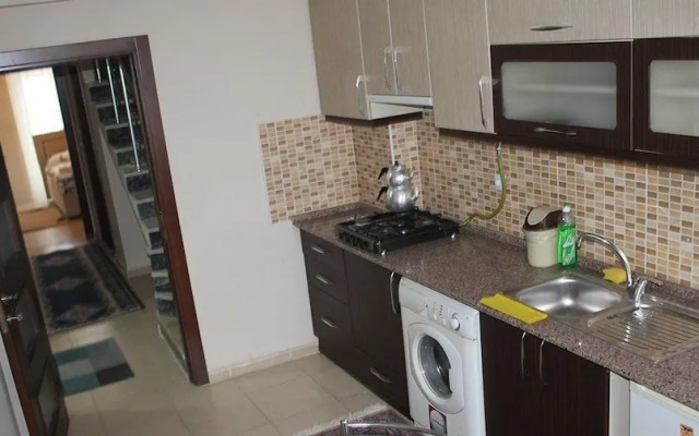 Apartman Suit