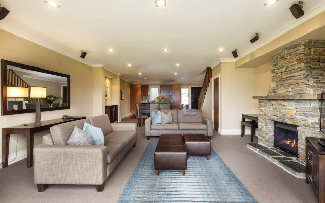 Platinum Queenstown Villas