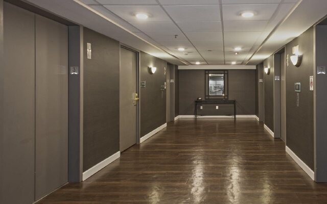 Crowne Plaza Suites MSP Airport - Mall of America by IHG