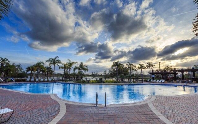 Newly Renovated, Beautiful 2bd/2ba Condo #2vc500