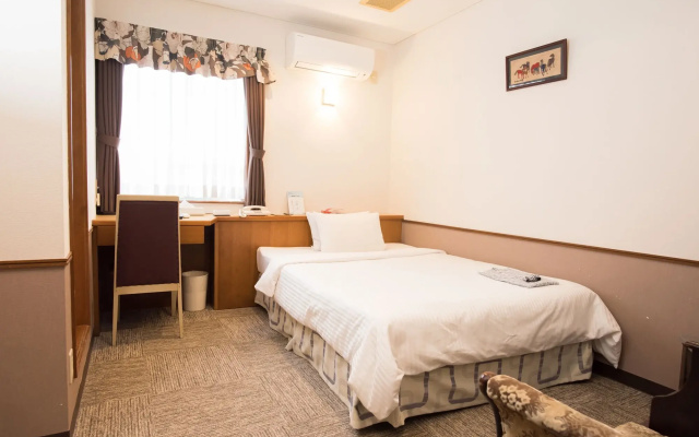 Crown Hotel Okinawa
