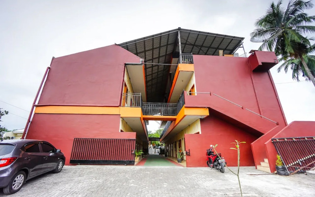 A2b Residence by OYO Rooms