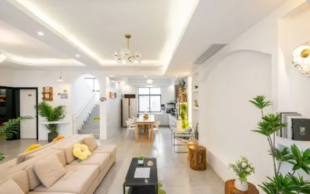 Yunian Hostel