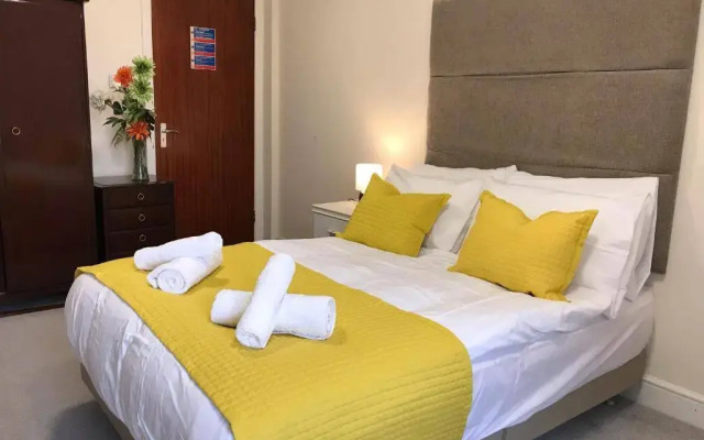 Pearl and Pebbles Hotel