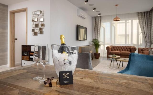 Kanopian Penthouse Hotel