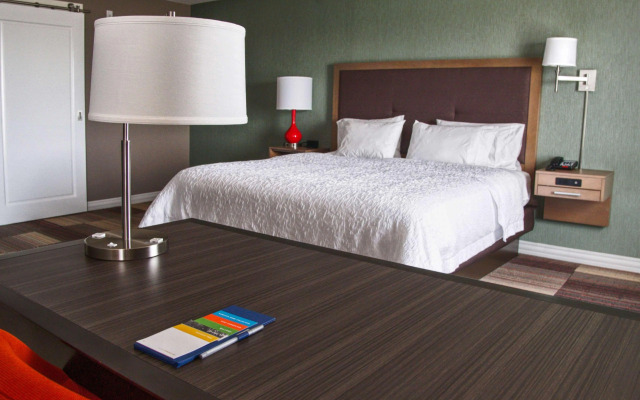Hampton Inn & Suites Moore