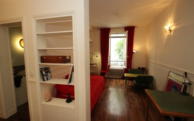 The Bohemian Montparnasse Nest - AD2