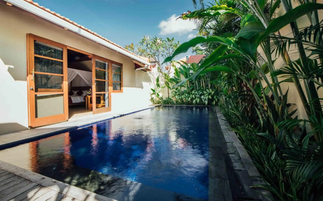 Kuta Puri Bungalows, Villas and Resort
