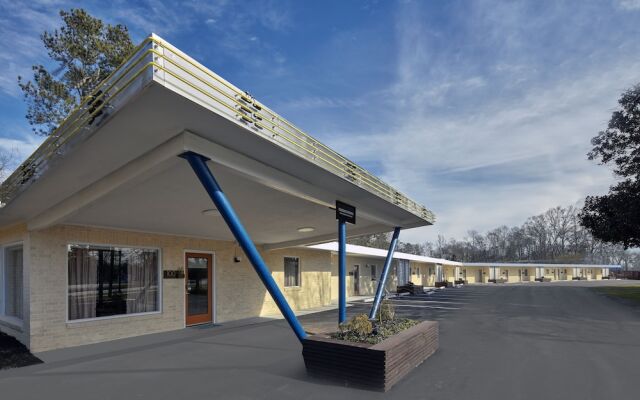 New South Motor Inn