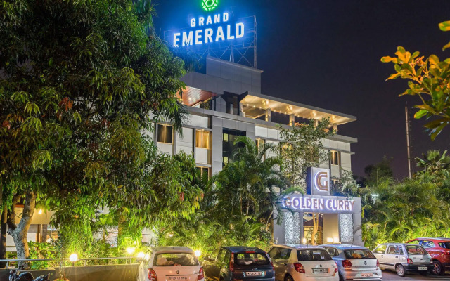 Treebo Premium Grand Emerald