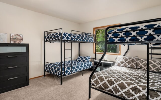 Seattle Vacation Home: The Tuscan Villa