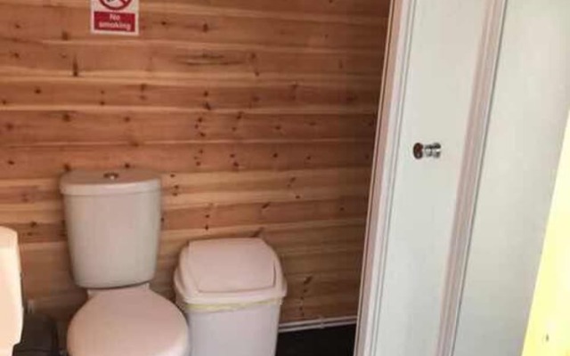 Elton Barn Fishery & Retreat