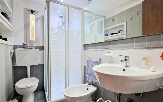 AL094 La piccola casa di Cinzia