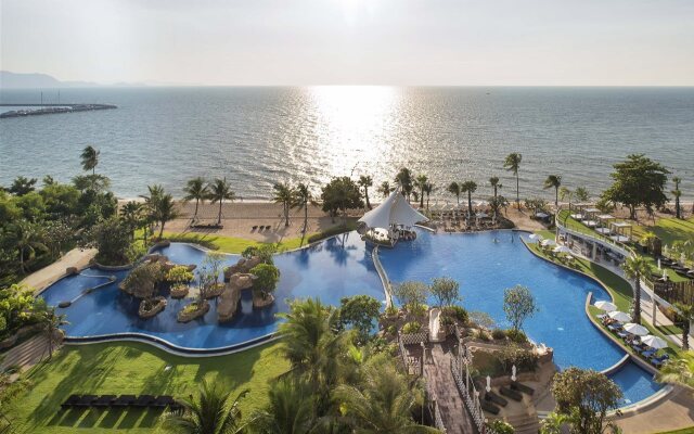 White Sand Beach Residences Pattaya