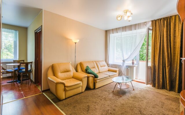Apartment on Ogorodnaia Sloboda 10