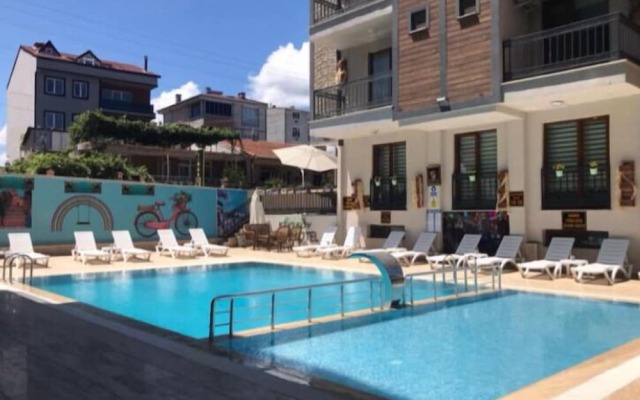 Li̇mon Otel Kiyiköy