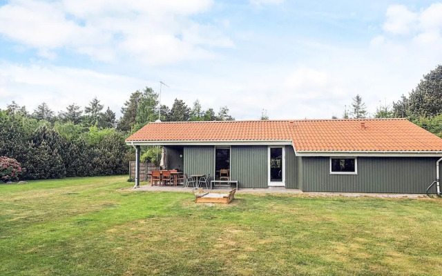 8 Person Holiday Home in Vaeggerlose-by Traum