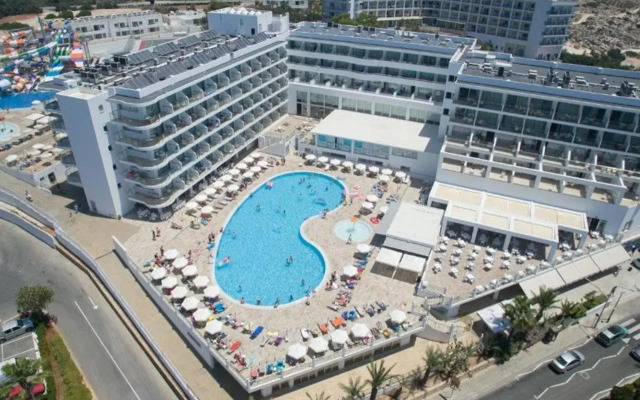 Tofinis Hotel