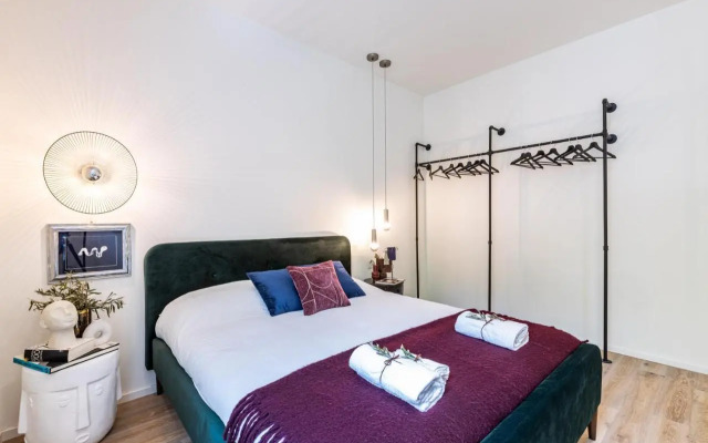 *Villa Olivo*with private terrace & Jacuzzi + 3bedrooms