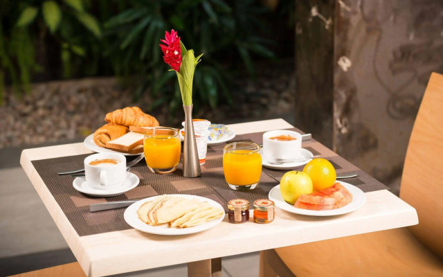 Mina Liberville Hotel