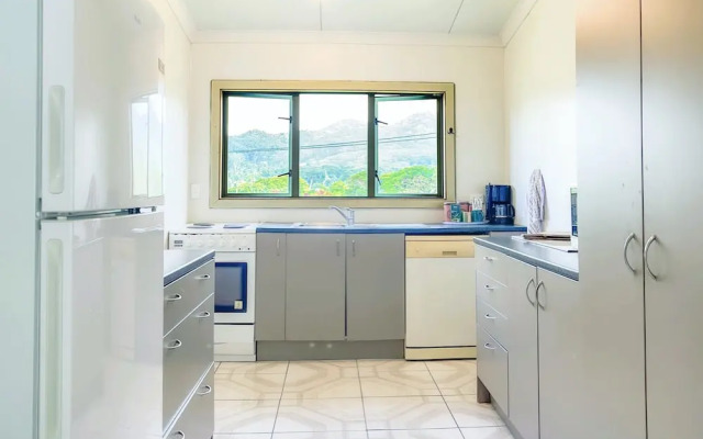 Natura Nikao Beach Villa