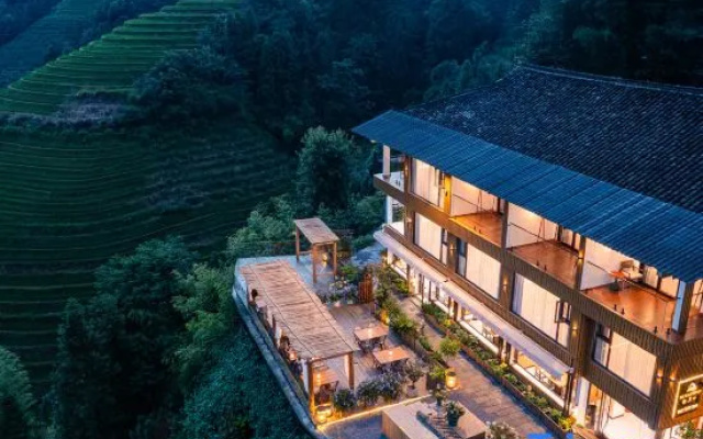 Go to see the mountain dwellers (Longji Jinkeng terraced shop) – Outside – Guilin