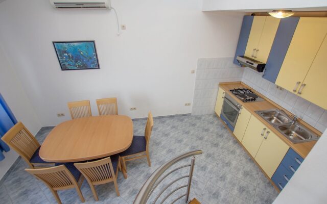 Apartments Vrlika
