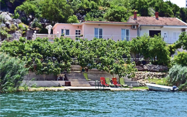 Apartment Bacinska jezera with lake View IX