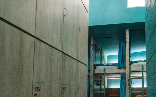 Nau Here Hostel
