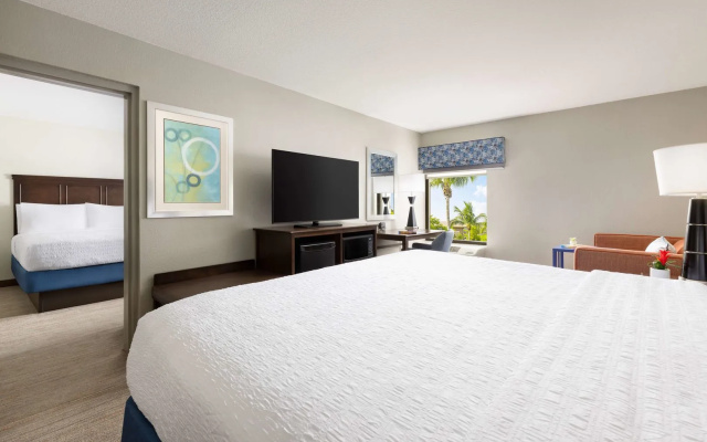 Hampton Inn Naples Central