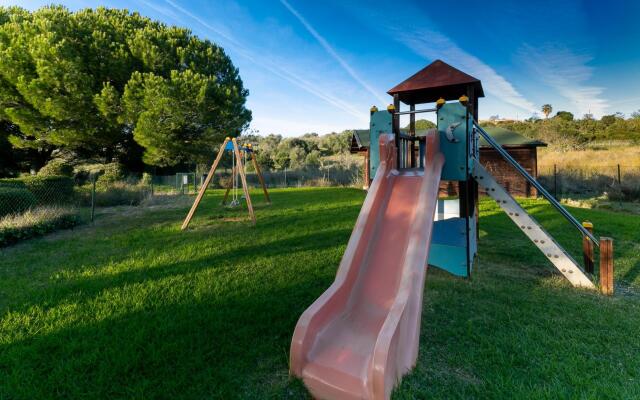 B39 - Marina Hill Apartment