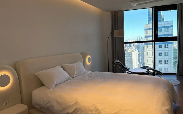 Caelum Black Gangnam Luxury Residence