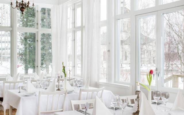 Stiftsgården Konferens & Hotell