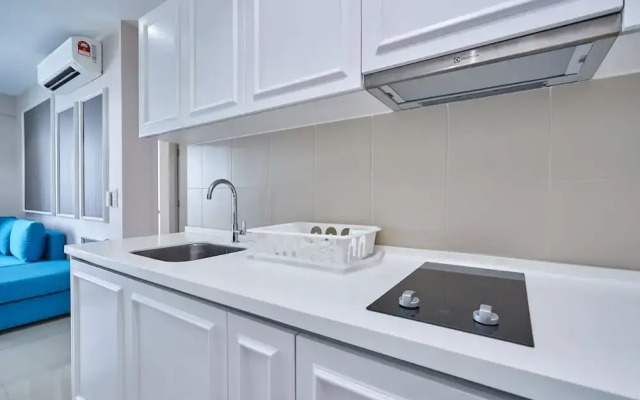 OYO Home 1143 Elegant 2br I-soho I-city
