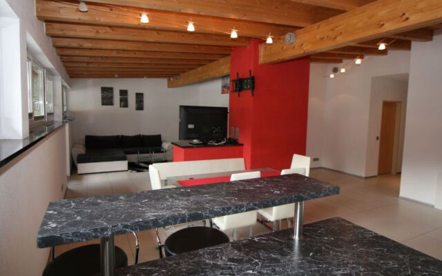 Apartment Sandra See