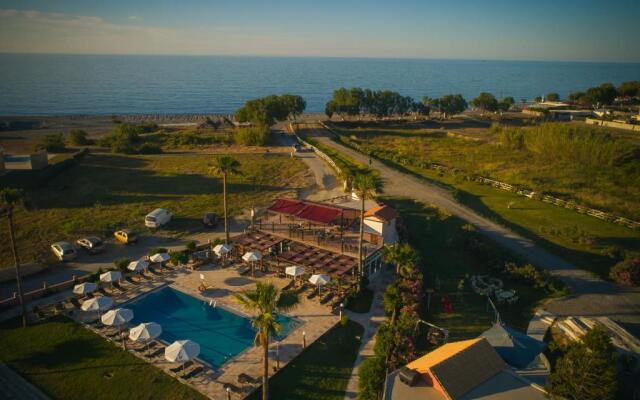 Odos Oneiron Tavronitis Bay