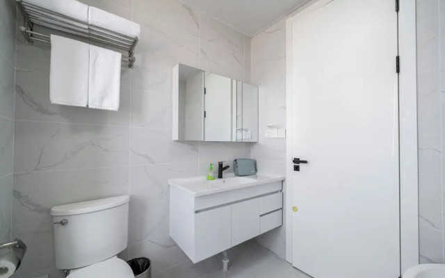 Tyms 3BR 2BA Apt Novel Garden Metro