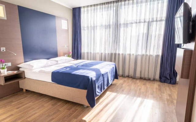 Отель Orangerie