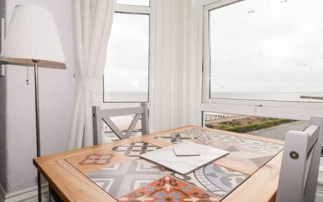 5 Beach View @ Beaconsfield House