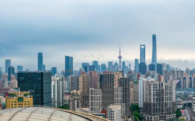 Holiday Inn Express Shanghai Zhabei, an IHG Hotel